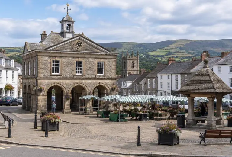 Electricians in South Molton, Devon: local street scene